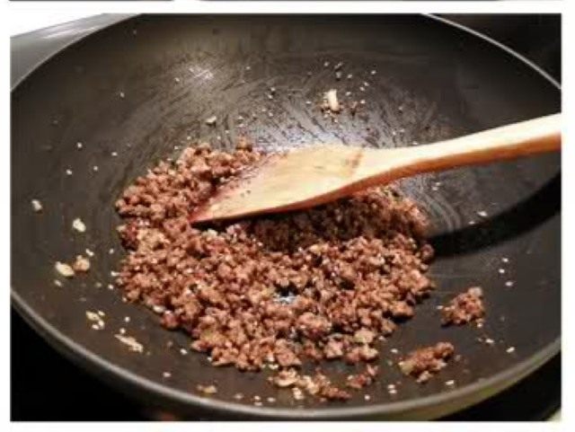 牛肉香肠比萨步骤4