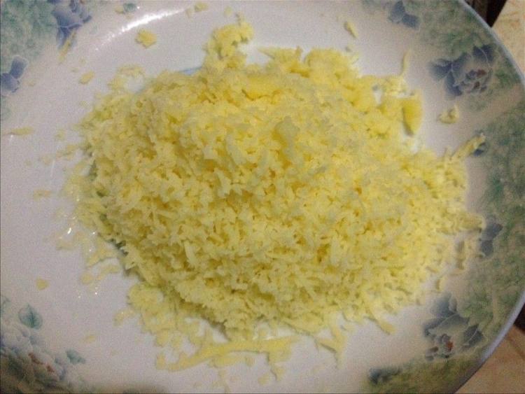 香辣培根金枪鱼披萨步骤14