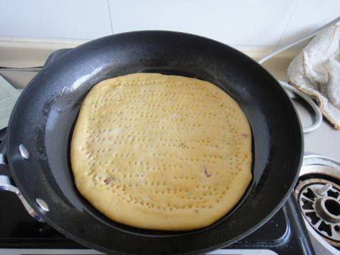 腊肠大虾批萨步骤7