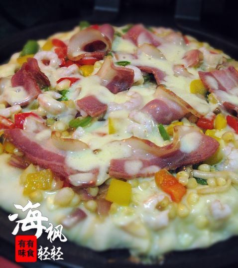 培根虾仁多彩椒披萨步骤12