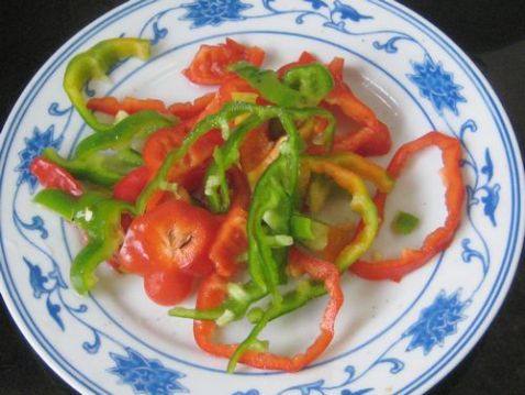 鲜虾里脊肉披萨步骤8