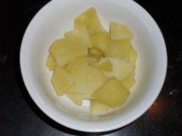 鲜虾土豆披萨步骤3