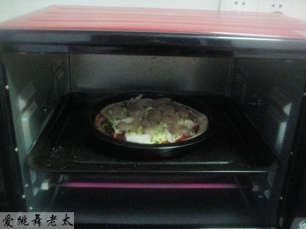 虾仁杂蔬比萨步骤6