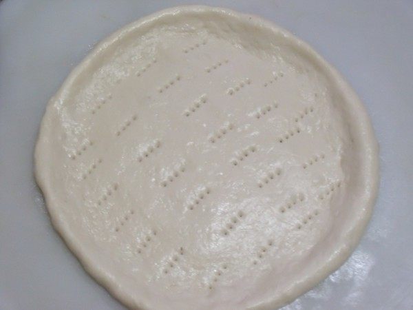 培根虾仁匹萨步骤2