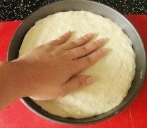 蜜汁叉烧鸡肉PIZZA步骤2