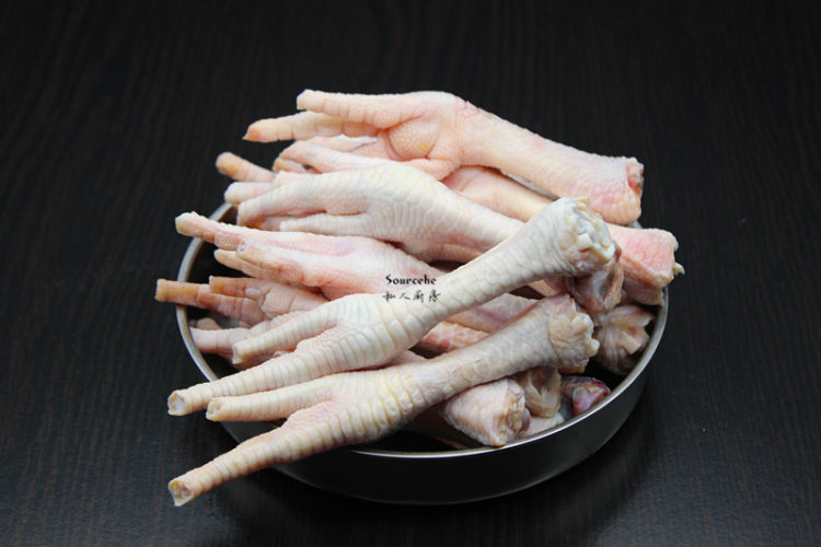 香辣卤凤爪步骤1