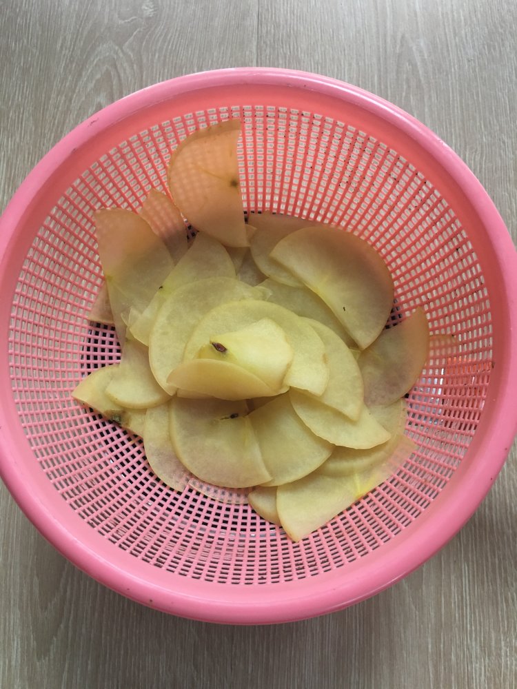 苹果玫瑰花步骤5