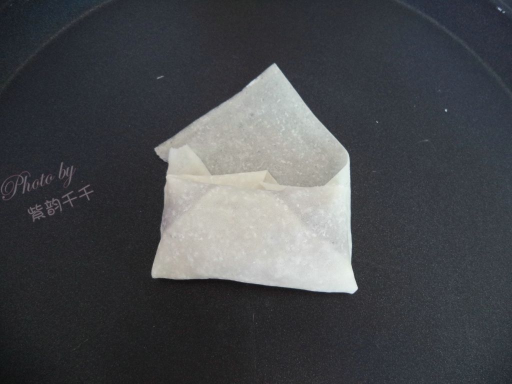 广东红豆沙春卷步骤4
