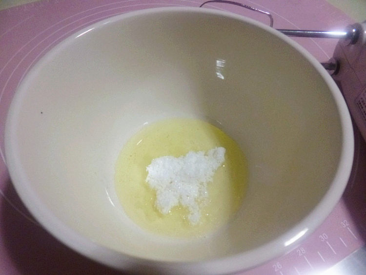 小兔蛋糕卷步骤3