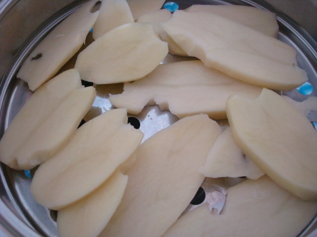 煎笑脸土豆饼步骤1