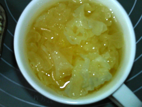 薏米银耳汤步骤2