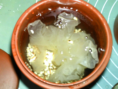 薏米银耳汤步骤4