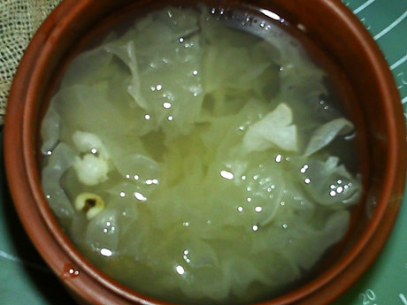 薏米银耳汤步骤6