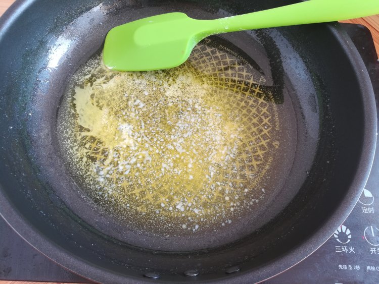 核桃蔓越莓牛轧糖步骤4