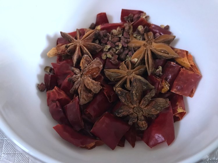 盐烤黑花生步骤4