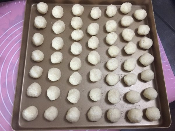 椰蓉球步骤4