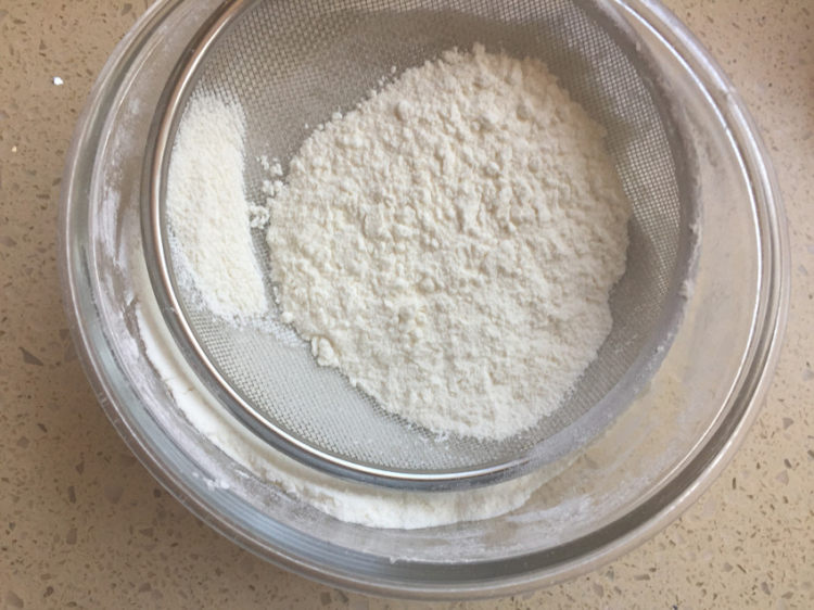 奶香小胖熊饼干步骤2