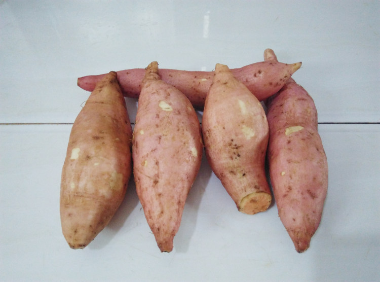 香糯烤红薯步骤1