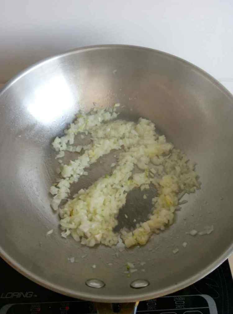 蜜汁叉烧酥步骤2