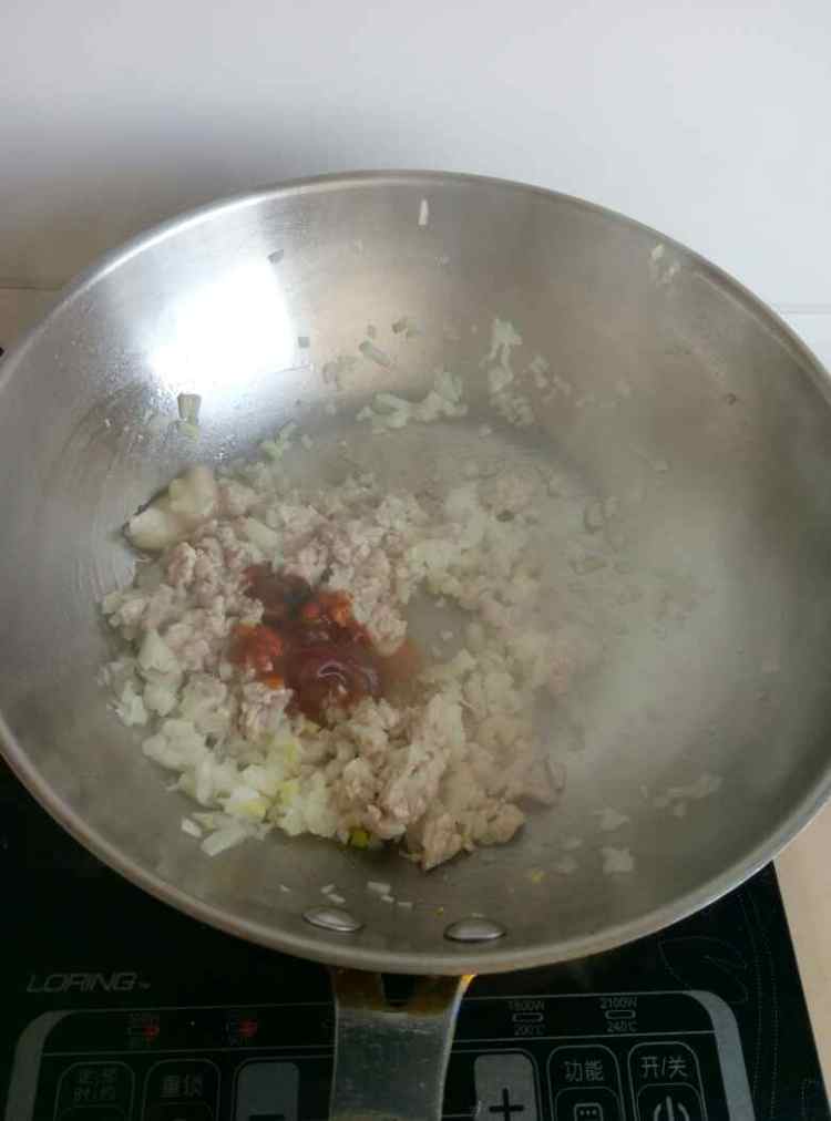 蜜汁叉烧酥步骤4