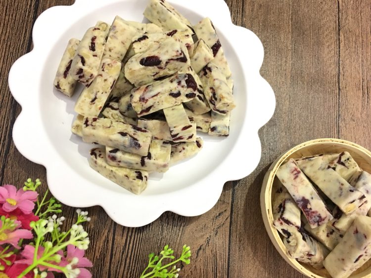 核桃芝麻蔓越莓牛轧糖步骤13