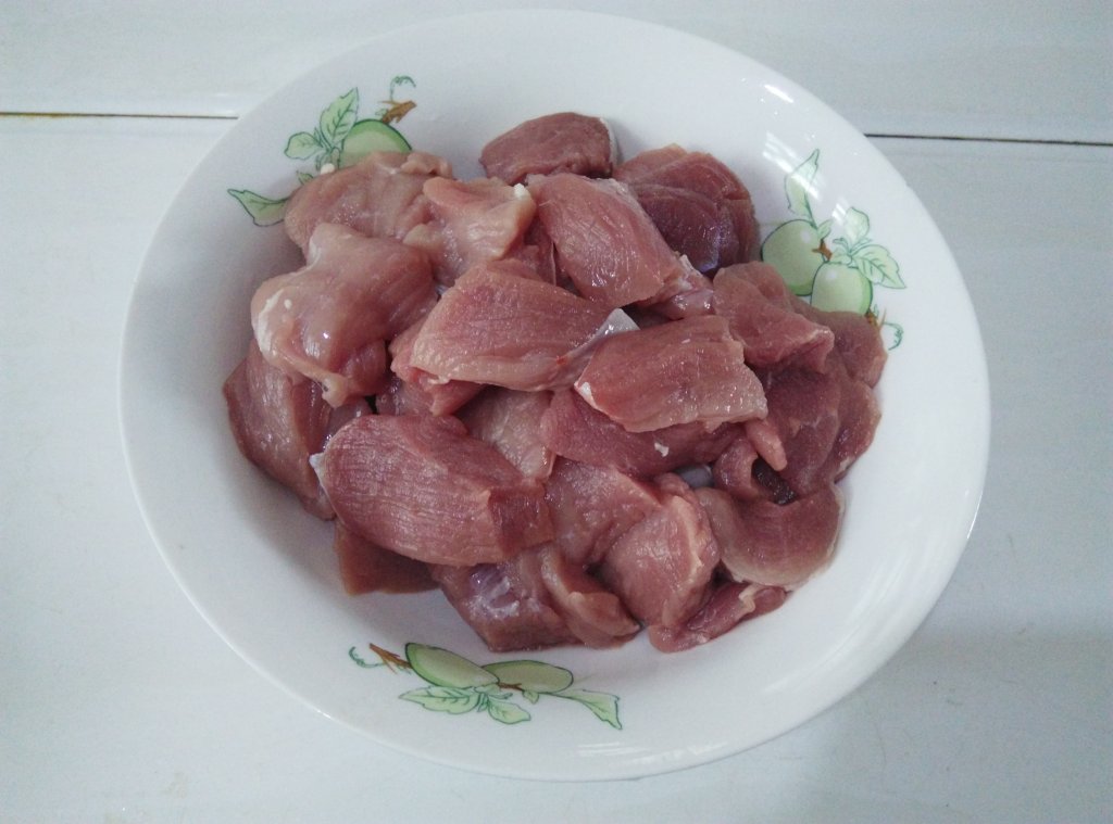 猪肉蓉步骤1