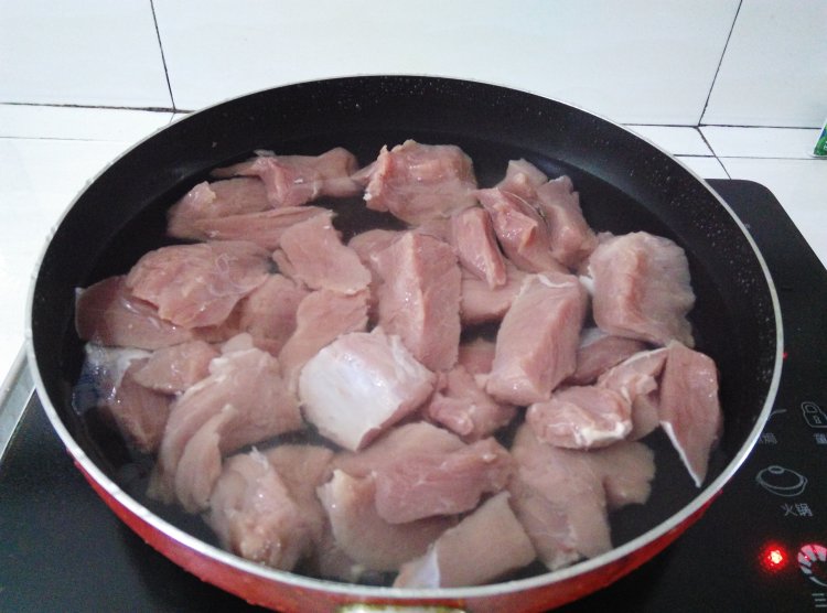 猪肉蓉步骤2