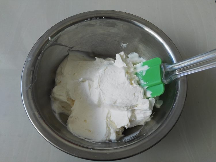 Q弹的草莓雪媚娘步骤9