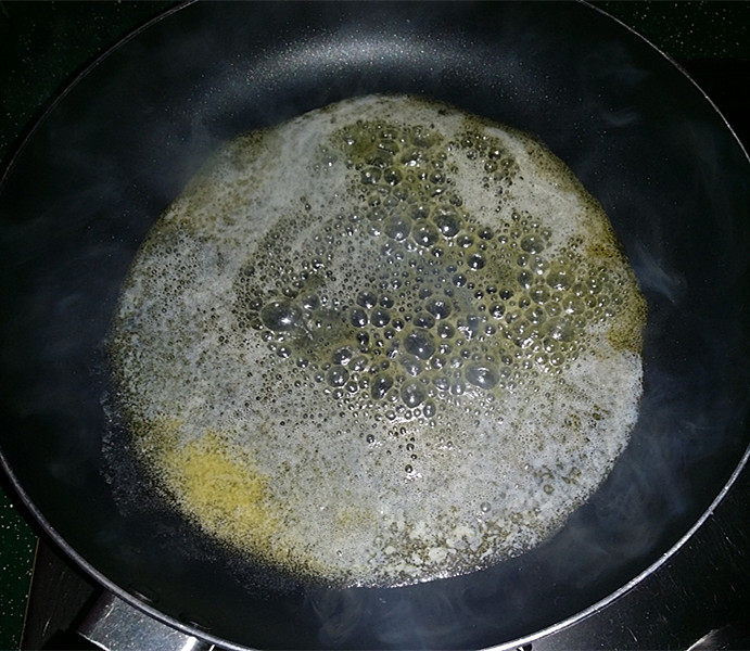 椰粉蔓越莓牛轧糖步骤5