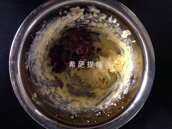 豆沙蔓越莓饼干步骤2