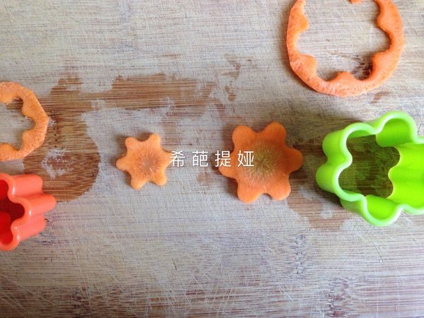 炸胡萝卜脆片步骤3