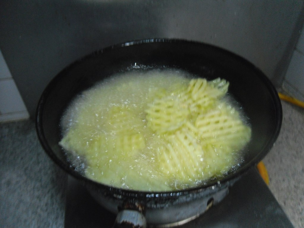 烧烤味网格薯片步骤5