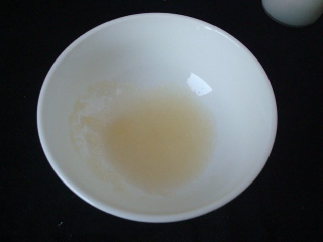 牛奶山楂酱布丁步骤2
