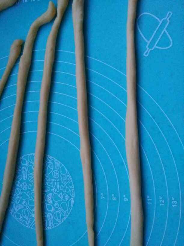 奶香麻花步骤5