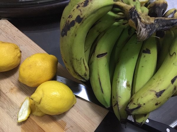 香蕉干（烘干机版）步骤1
