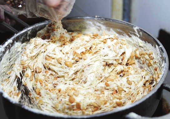 麦芽糖版台湾牛轧糖步骤7
