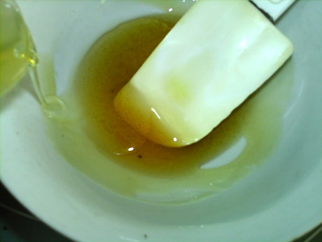广式玉米黑芝麻月饼步骤3