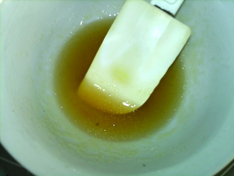 广式玉米黑芝麻月饼步骤4