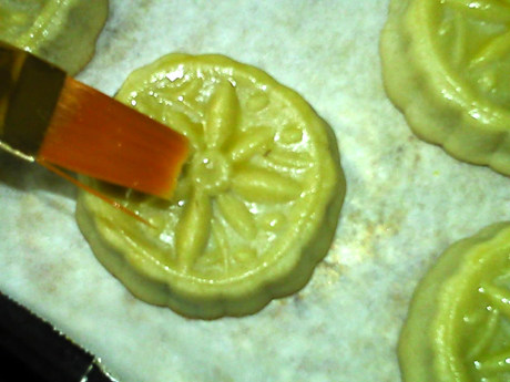 广式核桃豆沙月饼步骤20