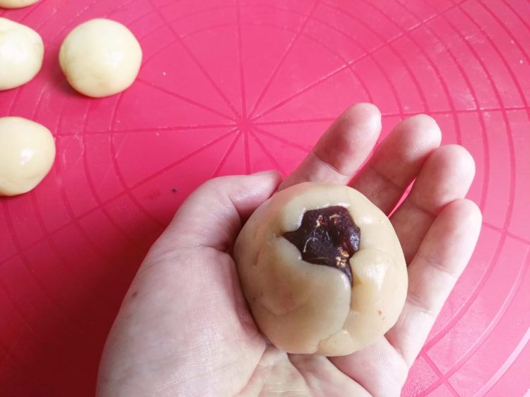 桂花豆沙月饼步骤10