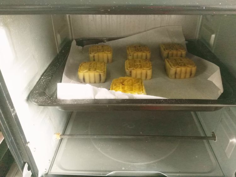 桂花豆沙月饼步骤18