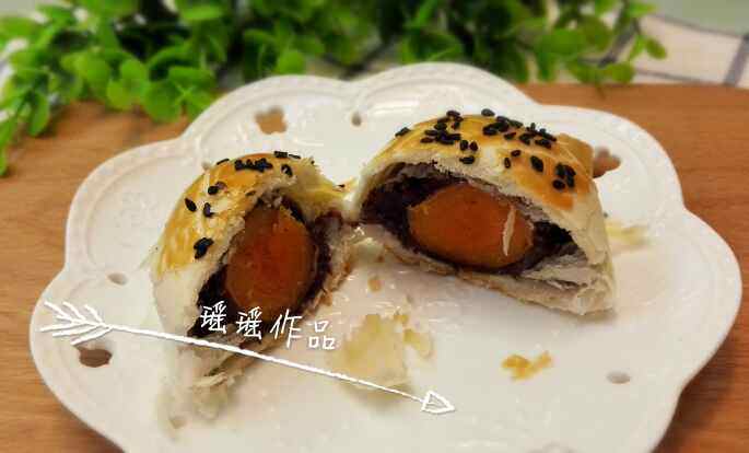 豆沙蛋黄酥步骤19