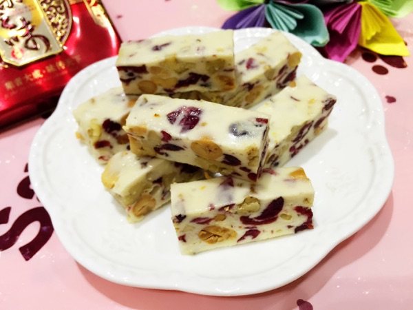 蔓越莓核桃花生牛轧糖步骤8