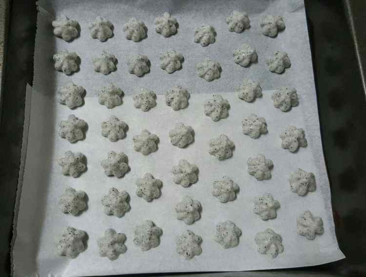 黑芝麻酸奶溶豆步骤10
