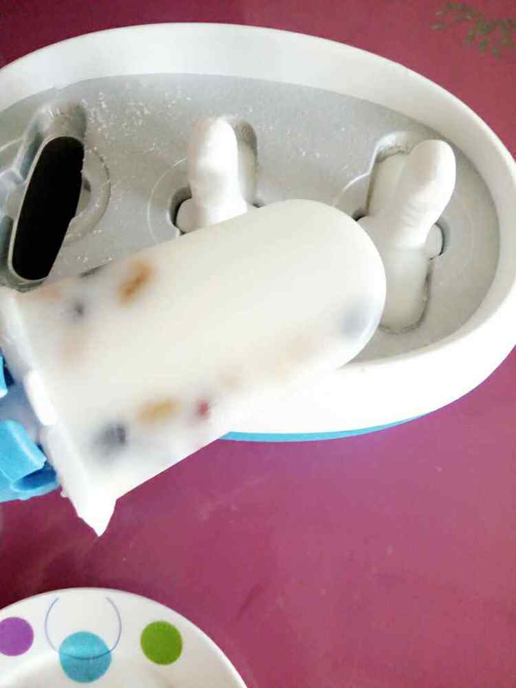 酸奶蜜豆冰棒步骤8