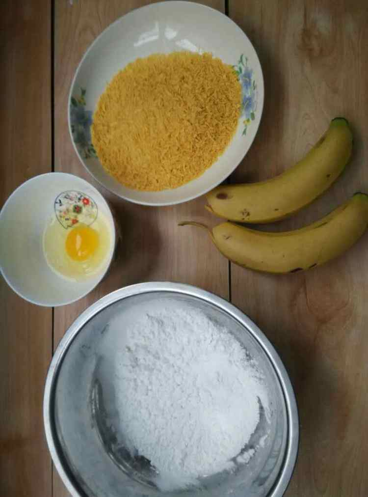 无油版的脆皮香蕉步骤1