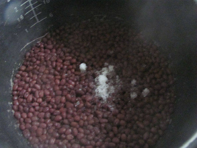 柔软红豆餐包步骤3