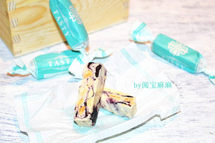 手工蓝莓花生牛轧糖步骤13