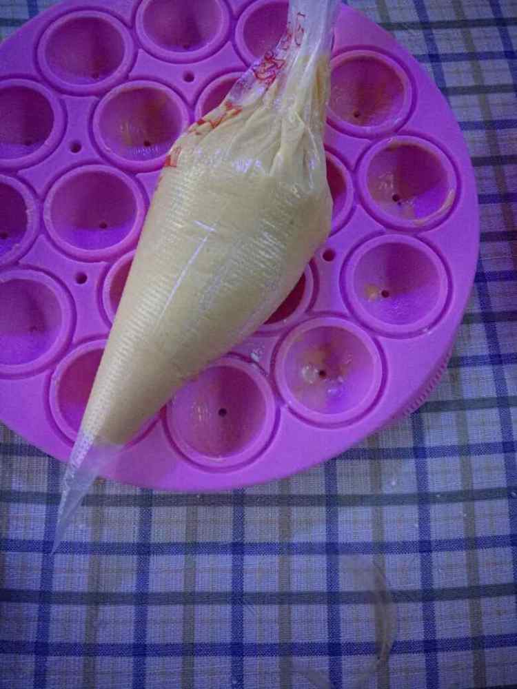 蛋糕棒棒糖步骤6