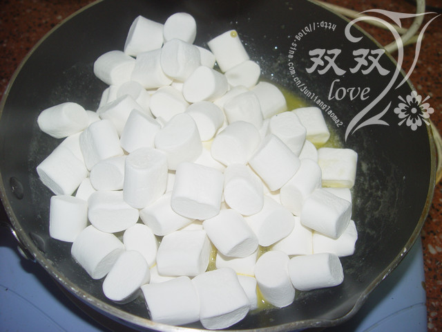 咖啡腰果牛轧糖步骤4